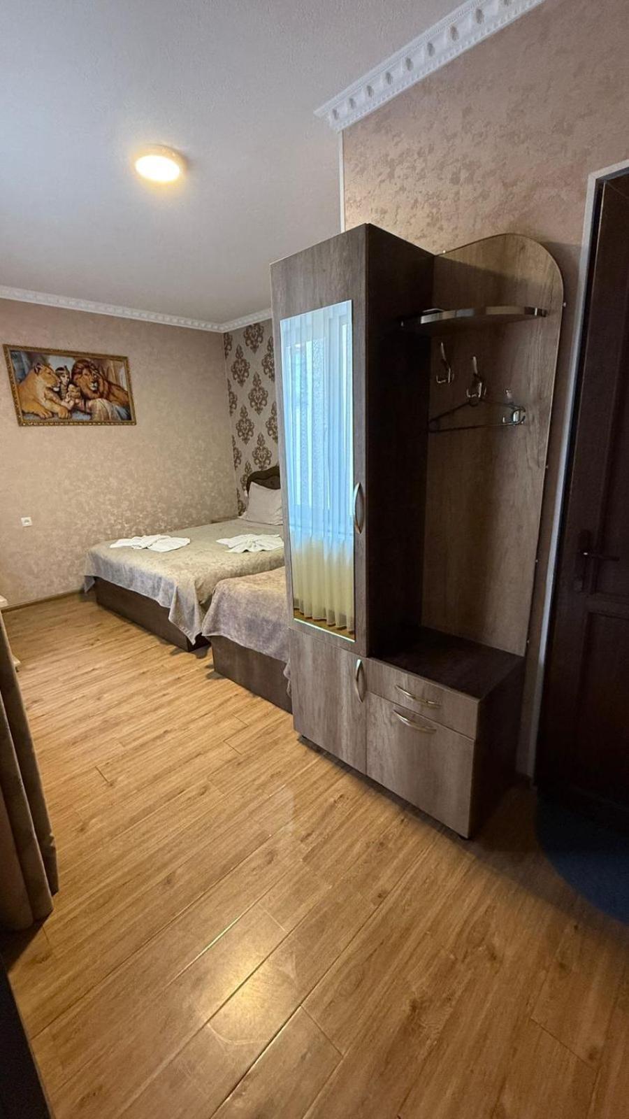 אחלציחה Hotel Lotus מראה חיצוני תמונה